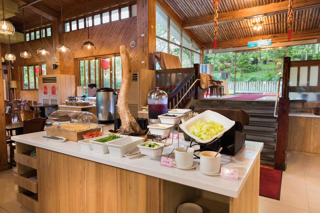 Chilan Hotel Datong Buitenkant foto