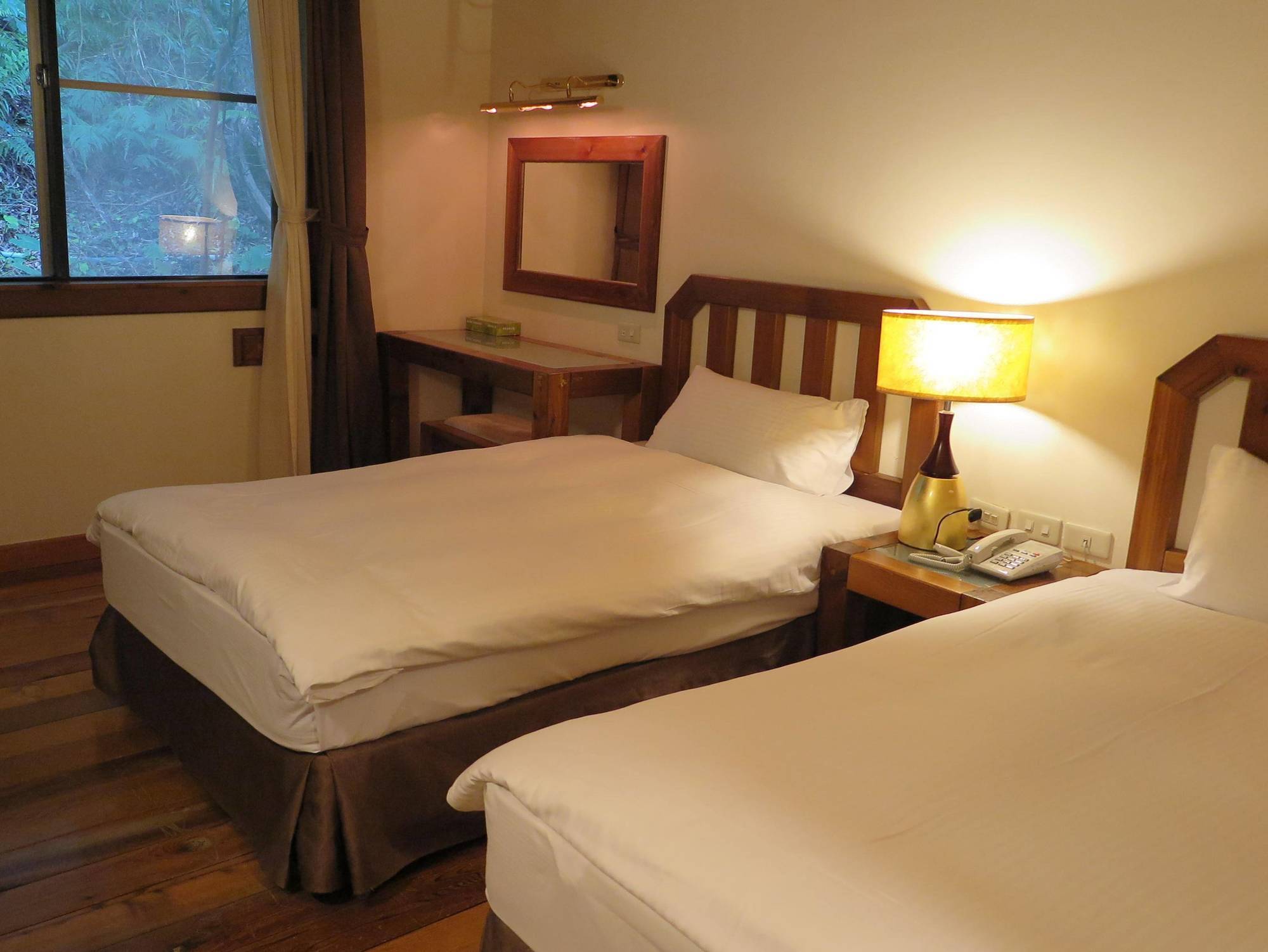 Chilan Hotel Datong Buitenkant foto